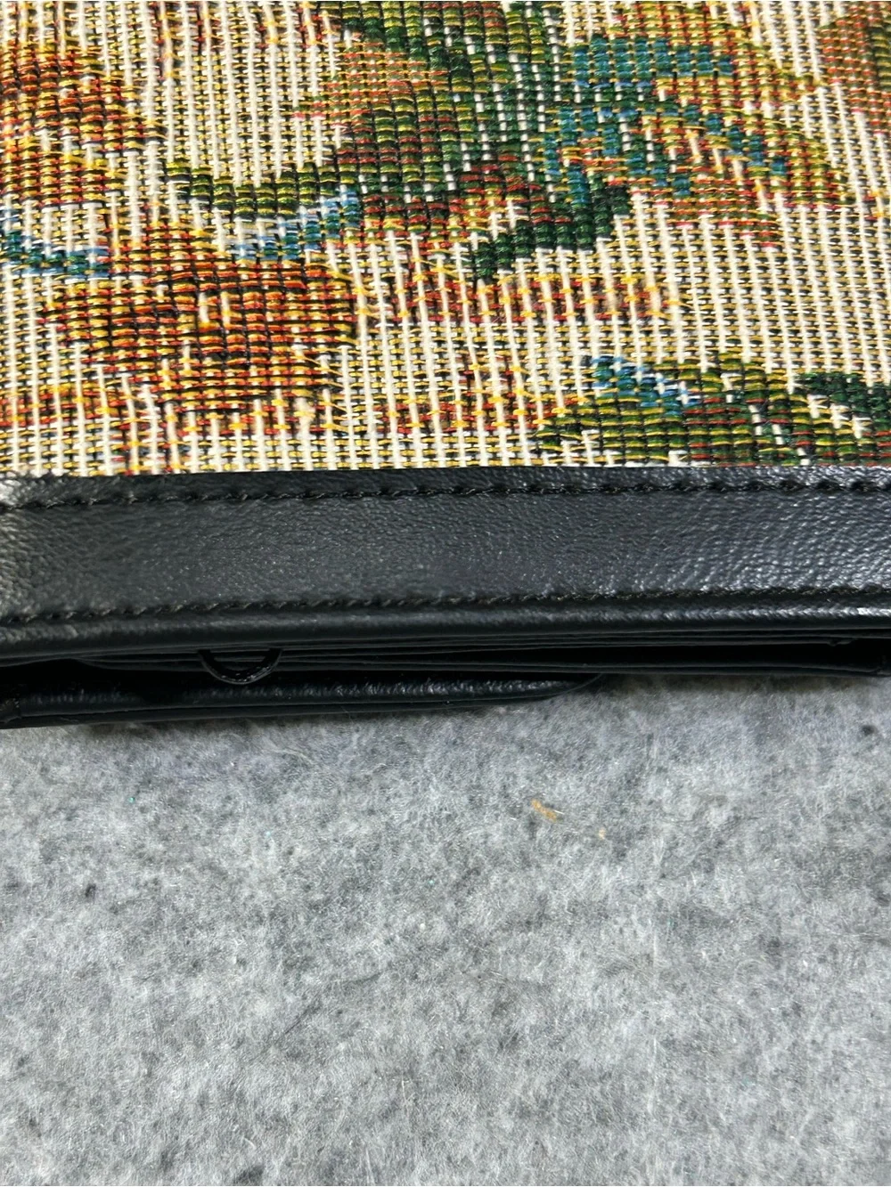 NWOT VTG Tapestry Wallet trifold